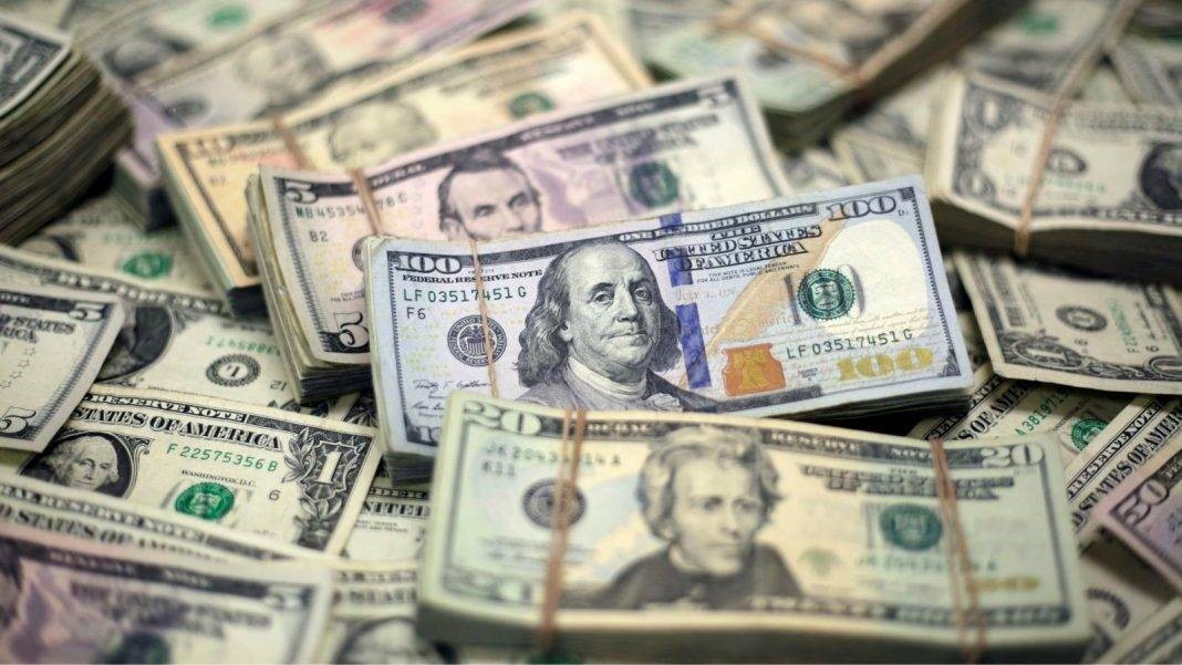 Azərbaycanın strateji valyuta ehtiyatları 10%-ə yaxın artıb
