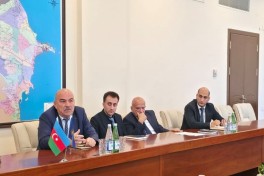 FHN yanında İctimai şuranın üzvləri arasında görüş keçirilib