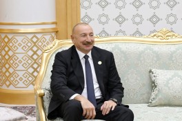 Prezident İlham Əliyev Məsud Pezeşkianla görüşüb - YENİLƏNİB 