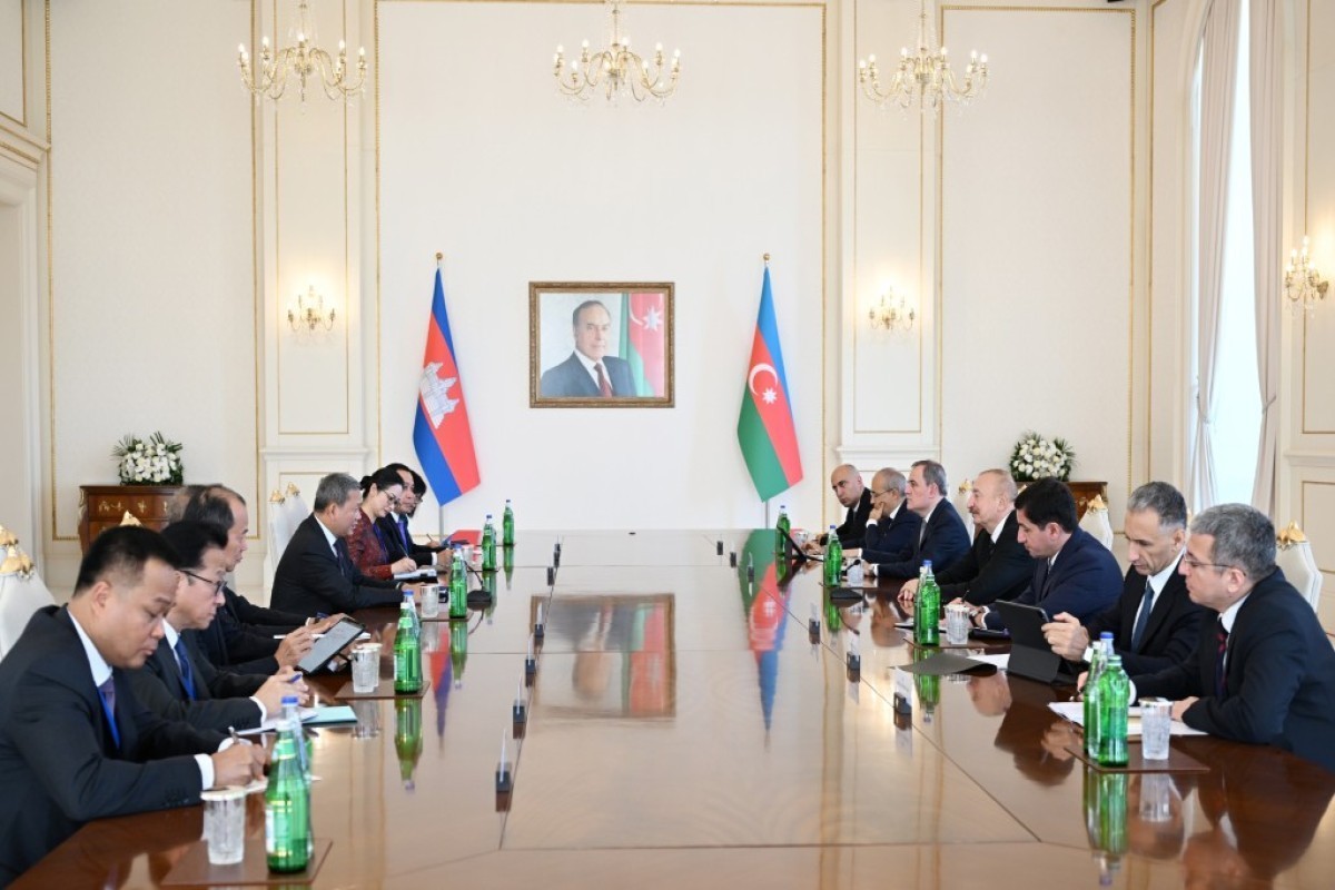 President Ilham Aliyev held expanded meeting with Prime Minister of Cambodia - <span class="red_color">UPDATED