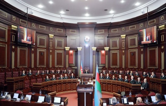 Yeni təyin olunmuş hakimlər Ali Məhkəmədə and içiblər