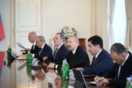 Prezident İlham Əliyevin Kambocanın Baş naziri ilə geniş tərkibdə görüşü olub