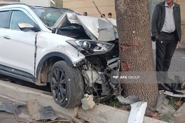 Gəncədə iki avtomobil toqquşub, 3 nəfər xəsarət alıb - FOTO 