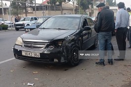 Gəncədə iki avtomobil toqquşub, 3 nəfər xəsarət alıb - FOTO 