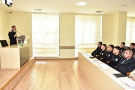 Polis Akademiyasında təcrübəli mütəxəssislərin iştirakı ilə dərslər keçirilir
