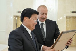 Prezident İlham Əliyevin adından Laos Prezidentinin şərəfinə rəsmi nahar verilib