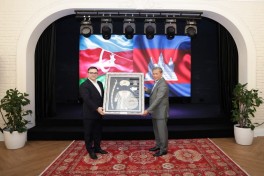 Kambocanın Baş naziri Müdafiə Sənayesi Nazirliyinin müəssisələrini ziyarət edib - FOTO 