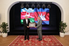Kambocanın Baş naziri Müdafiə Sənayesi Nazirliyinin müəssisələrini ziyarət edib - FOTO 