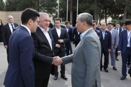 Kambocanın Baş naziri Müdafiə Sənayesi Nazirliyinin müəssisələrini ziyarət edib - FOTO 