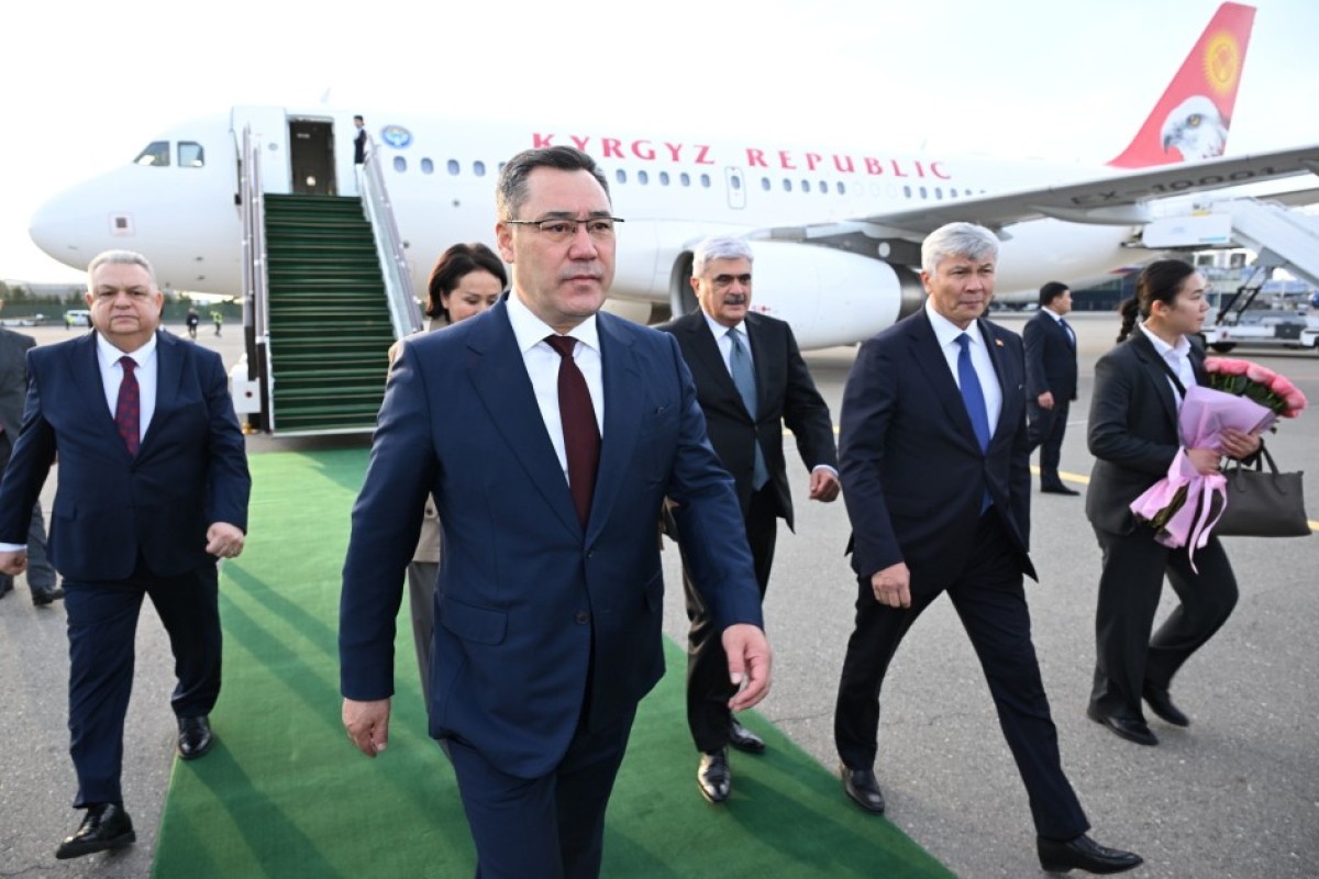Qırğızıstan Prezidenti Azərbaycana səfərə gəlib
