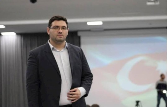 Ekspert: Bu gün təhsil sistemi inkişaf etmiş ölkələrdə vahid məktəbli geyimindən istifadə olunur