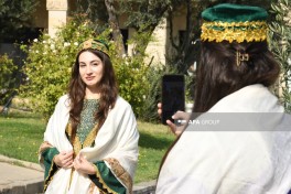 Bakının mərkəzində kəlağayı ilə yürüş keçirilib - FOTO 