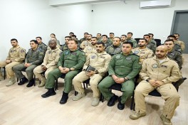 Azərbaycan-BƏƏ hərbçilərinin təlimində təyyarə və helikopterlərin uçuşu olub - VİDEO 