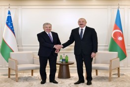 Prezident İlham Əliyev Özbəkistan Prezidenti ilə görüşüb - YENİLƏNİB 