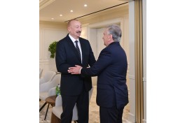 Prezident İlham Əliyev Özbəkistan Prezidenti ilə görüşüb - YENİLƏNİB 