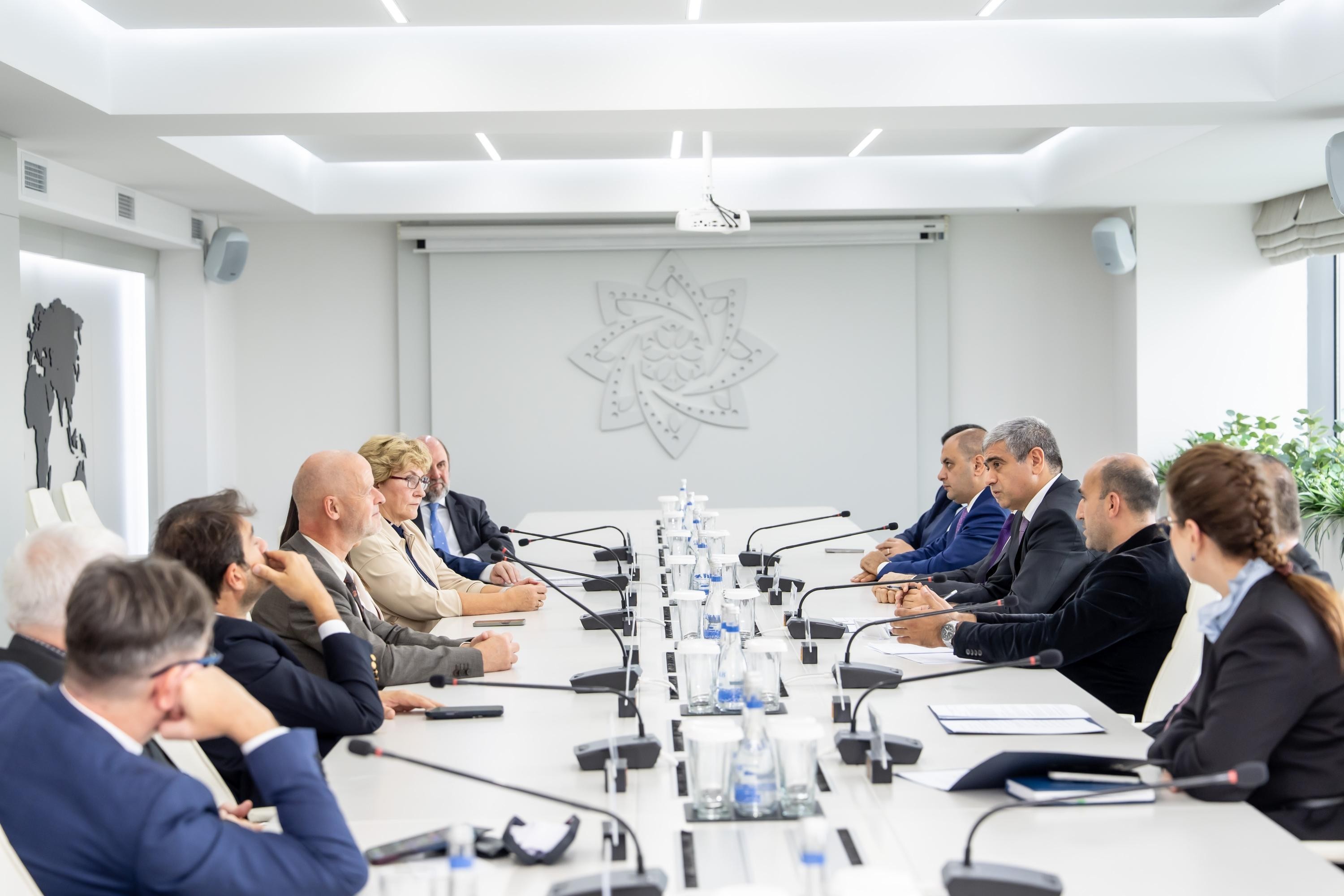 Beynəlxalq və xarici ölkələrin milli paralimpiya komitələrinin nümayəndə heyəti ilə görüş olub