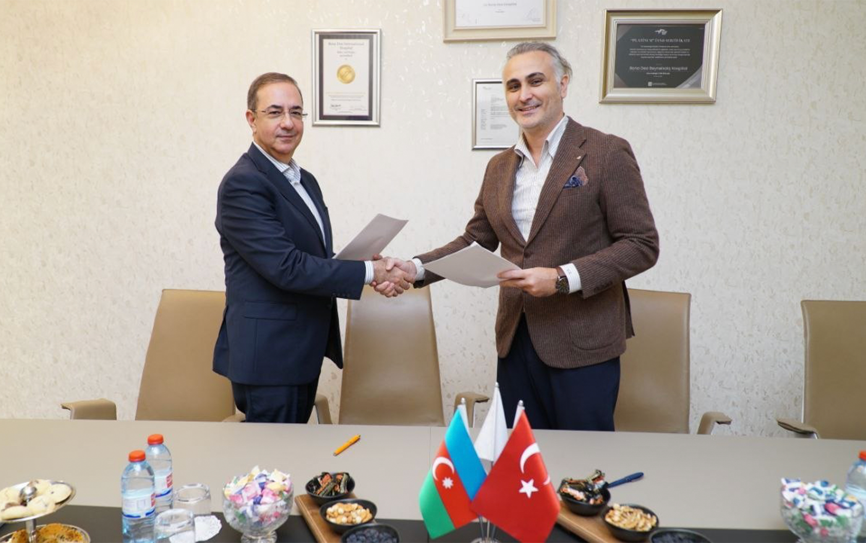 "Atəşgah" Sığorta və Liv Bona Dea Hospital arasında əməkdaşlıq müqaviləsi imzalanıb