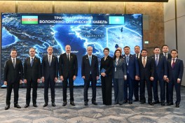 Bakıda Azərbaycan və Qazaxıstan prezidentləri görüşüblər, Trans-Xəzər Fiber-Optik Kabel Xəttinin açılışını ediblər
