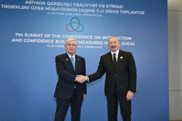 Bakıda Azərbaycan və Qazaxıstan prezidentləri görüşüblər, Trans-Xəzər Fiber-Optik Kabel Xəttinin açılışını ediblər