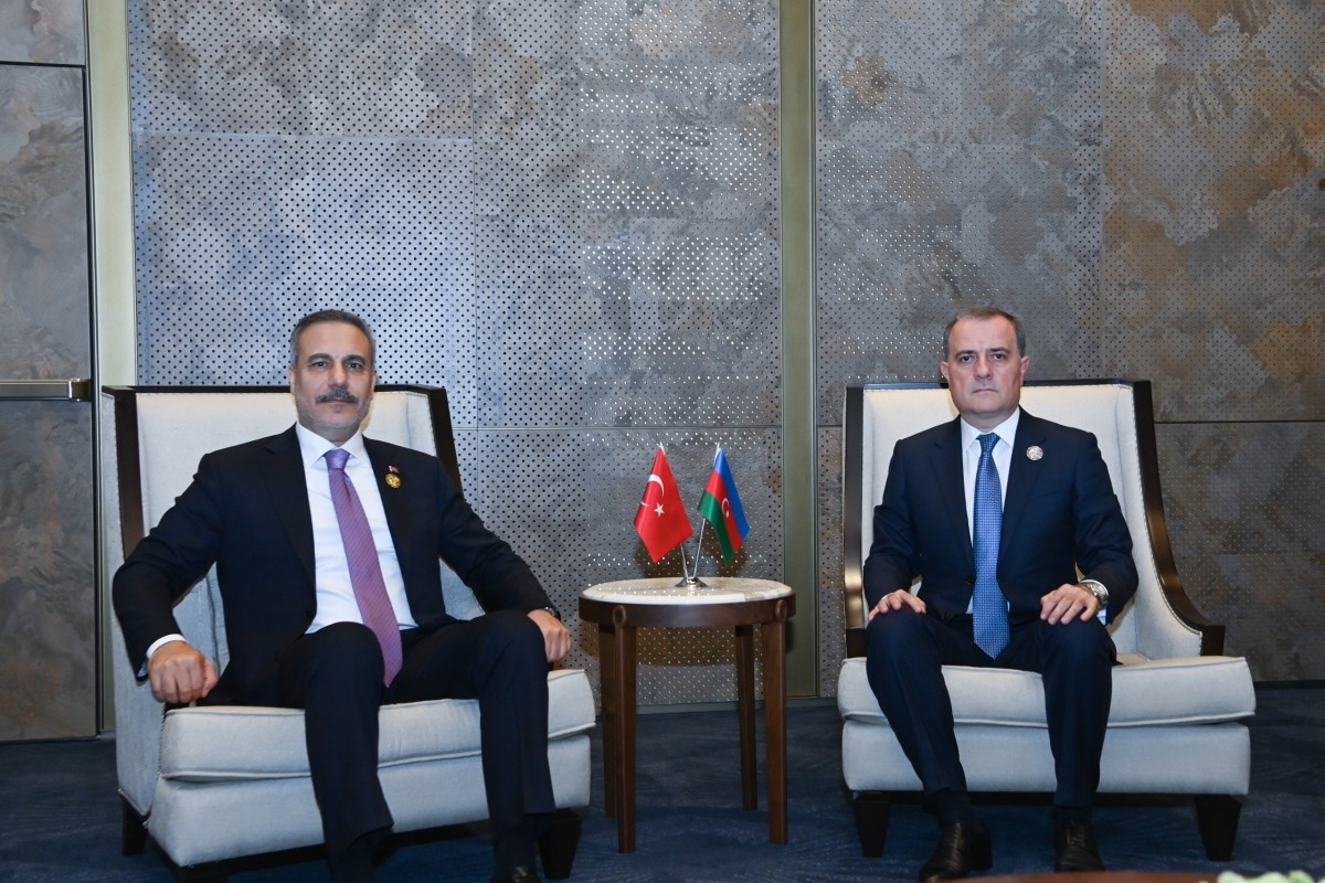 Türkiyənin xarici işlər naziri Hakan Fidan və Azərbaycanın xarici işlər naziri Ceyhun Bayramov