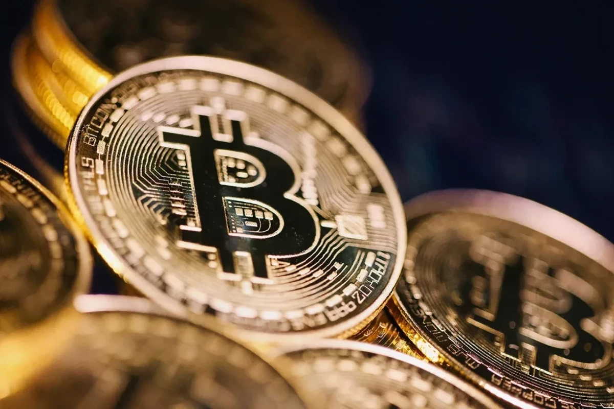 “Bitcoin”in qiyməti 82 min dollara yaxınlaşıb