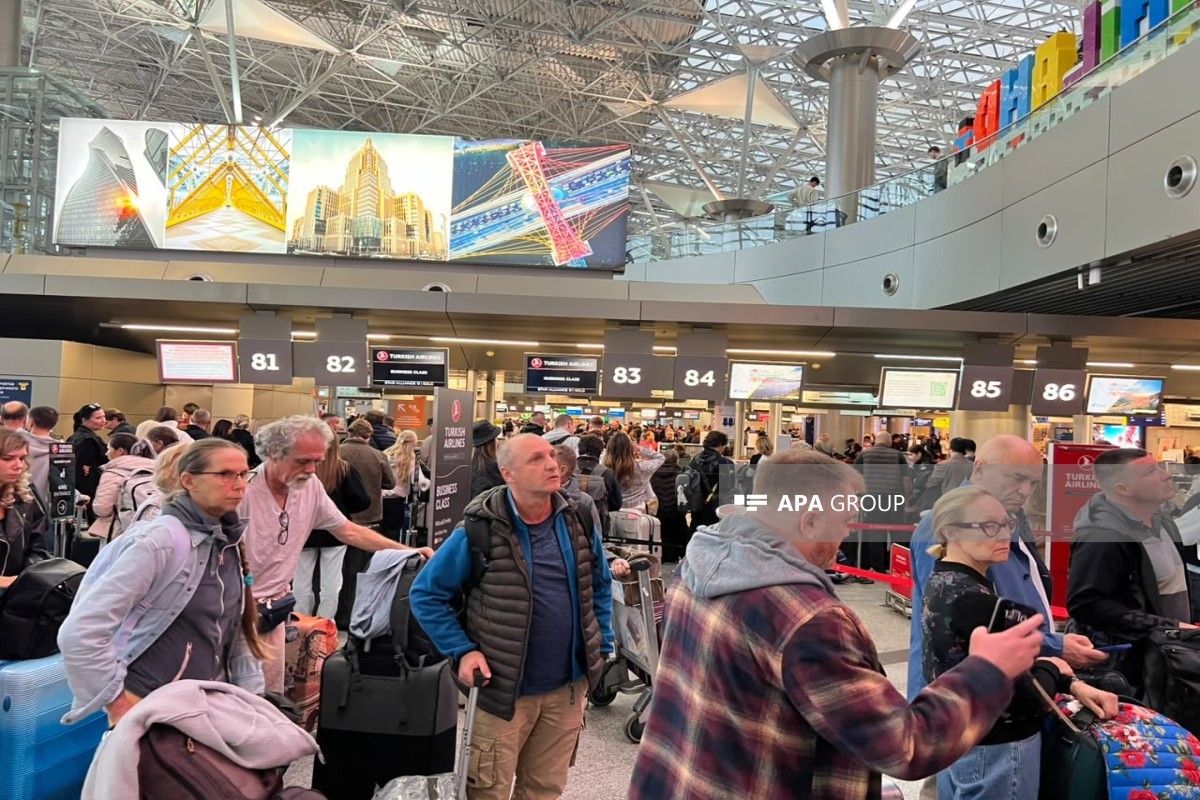 Ukraynanın dron hücumlarından sonra Moskva aeroportlarında sıxlıq yaranıb