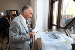 Azərbaycan jurnalistlərinin IX qurultayı keçirilir - FOTO 