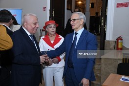 Azərbaycan jurnalistlərinin IX qurultayı keçirilir - FOTO 