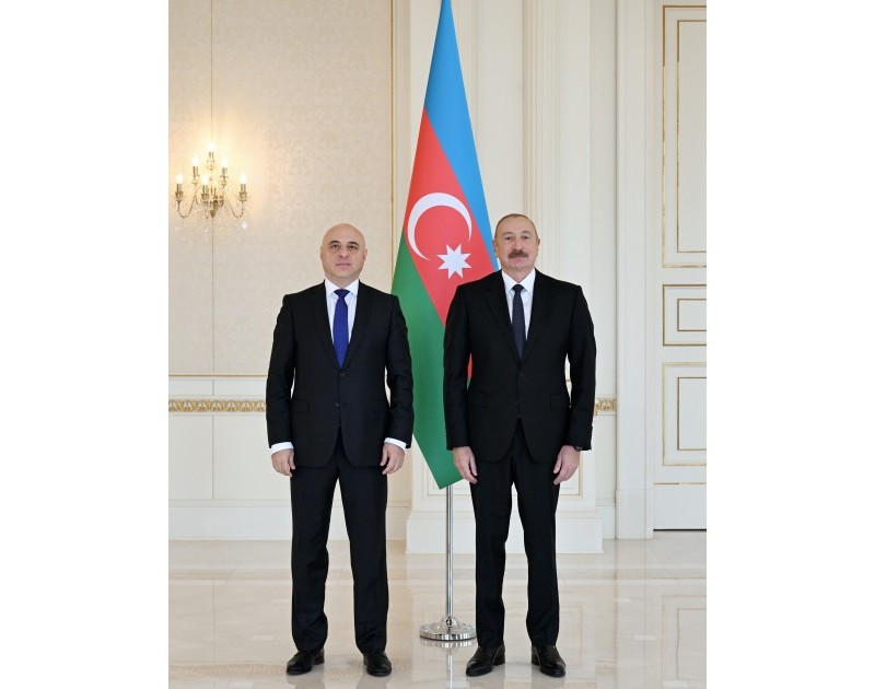 Prezident İlham Əliyev Gürcüstanın yeni səfirini qəbul edib