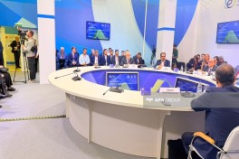 Rusiya Enerji Həftəsində Cənubi Qafqazda enerji təhlükəsizliyi müzakirə olunub