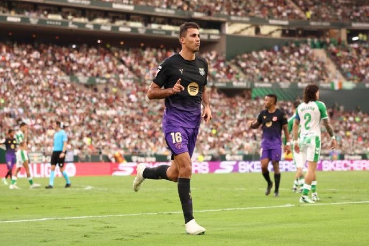 Barcelona thrashed Betis thanks to Rodri