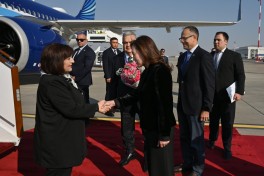 Sahibə Qafarova Qırğızıstana səfərə gedib - FOTO 
