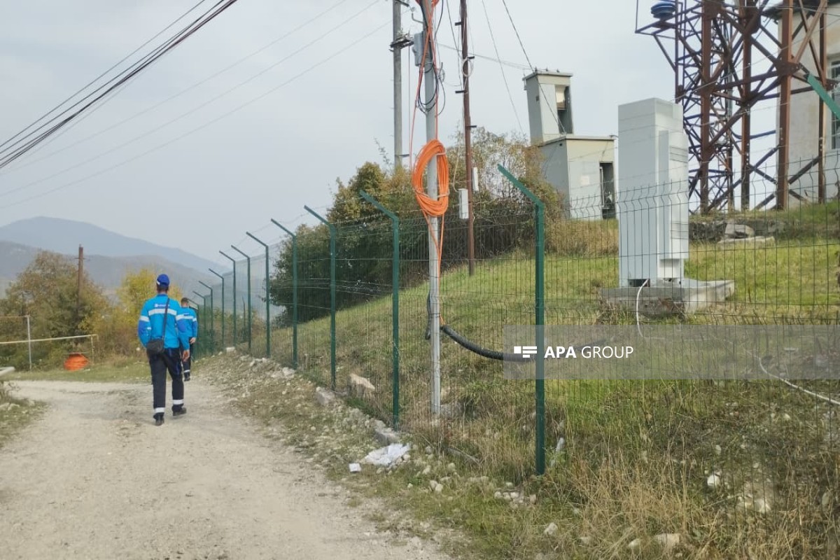 Ağdərədə 1 768 rabitə dirəyi basdırılıb, 334 km fiber-optik kabel çəkilib - FOTO 