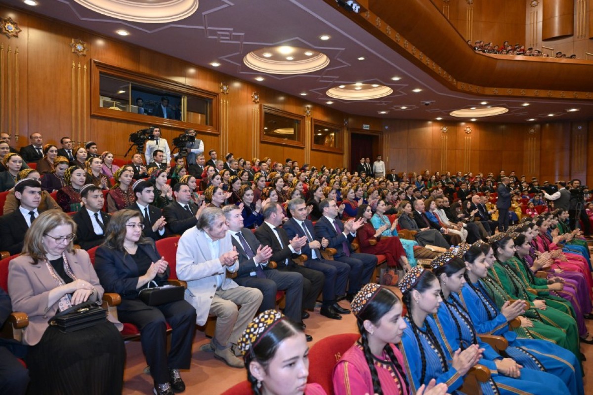 Leyla Əliyeva Türkmənistan Dövlət Simfonik Orkestrinin konsertini izləyib - <span class="red_color">FOTO