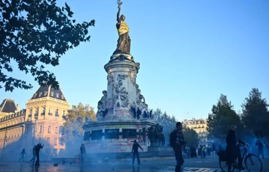 Fransada 2397 nəfər saxlanılıb, 997 təhlükəsizlik əməkdaşı yaralanıb