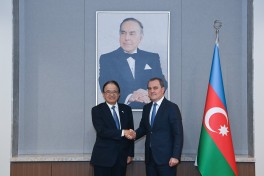 Ceyhun Bayramov Yaponiya səfirini diplomatik fəaliyyətinin başa çatması ilə əlaqədar qəbul edib