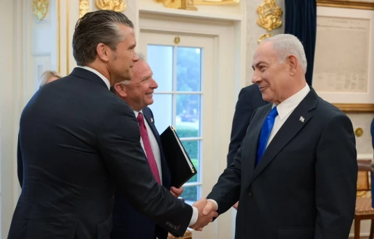 ABŞ müharibə baziri Pit Heqset və İsrailin Baş naziri Benyamin Netanyahu