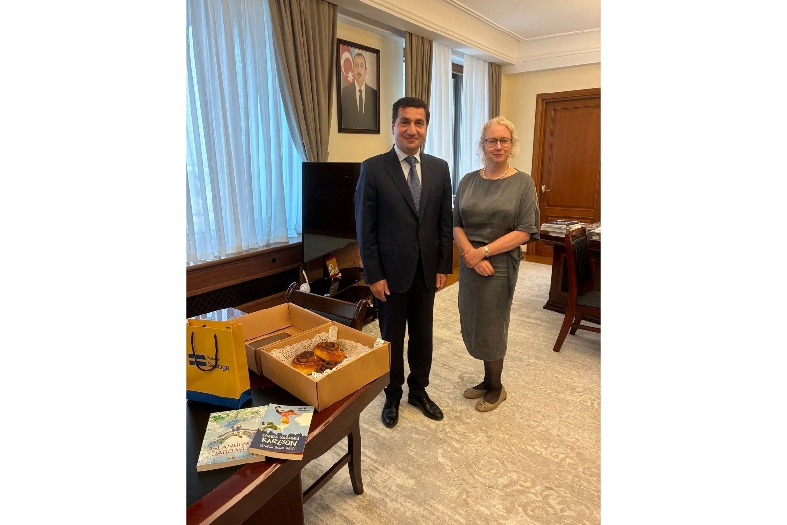 İsveç səfiri Hikmət Hacıyevlə görüşüb