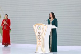 Aşqabadda MAMA “Ana təbiət” beynəlxalq incəsənət sərgisi açılıb - FOTO 
