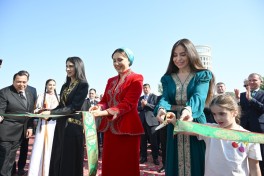 Aşqabadda MAMA “Ana təbiət” beynəlxalq incəsənət sərgisi açılıb - FOTO 
