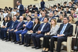 Elm və təhsil naziri SABAH proqramının tələbələri ilə görüşüb