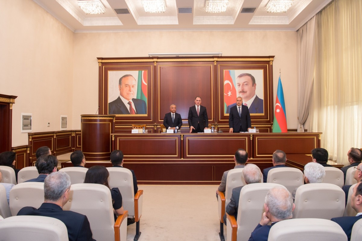 "İri Şəhərlərin Su Təchizatı"nın yeni icraçı direktoru kollektivə təqdim edilib