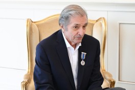 Prezident İlham Əliyev Fərhad Xəlilova “İstiqlal” ordenini təqdim edib