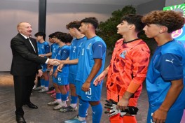 Prezident İlham Əliyev FIFA U-15 dünya çempionatının və festivalının açılış mərasimini izləyib - YENİLƏNİB 