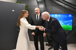 Prezident İlham Əliyev FIFA U-15 dünya çempionatının və festivalının açılış mərasimini izləyib - YENİLƏNİB 