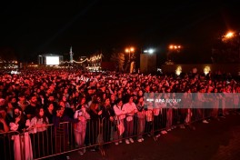 Zeytun Festivalında estrada ulduzlarının konserti olub