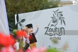 Bakı Bulvarında Zeytun Festivalının son günüdür  - FOTOLENT 