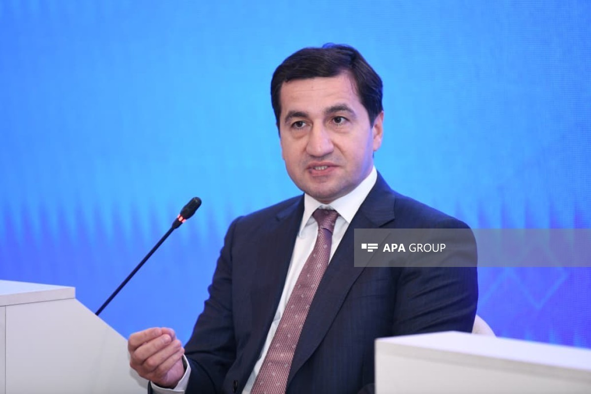 помощник Президента Азербайджана — заведующий отделом по вопросам внешней политики Администрации Президента Хикмет Гаджиев
