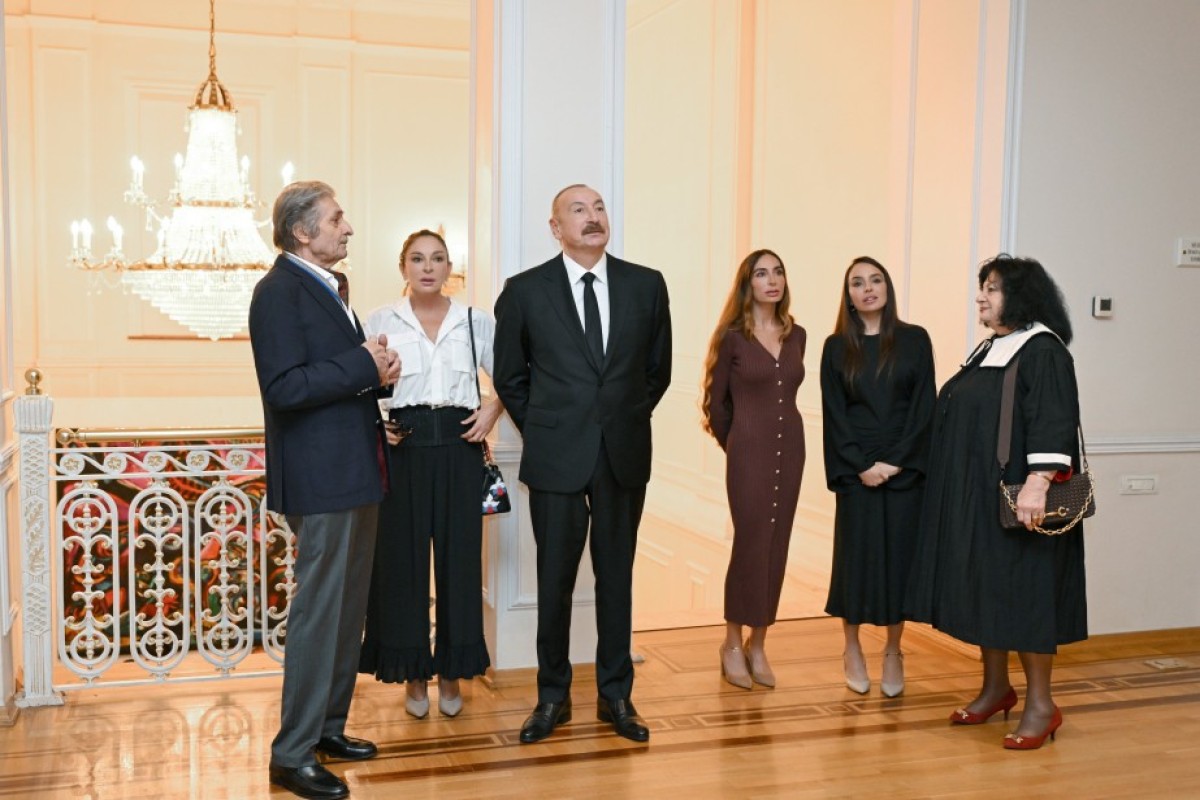 Prezident, birinci xanım və ailə üzvləri “Mənim Abşeronum: Üstə gəl” sərgisi ilə tanış olublar