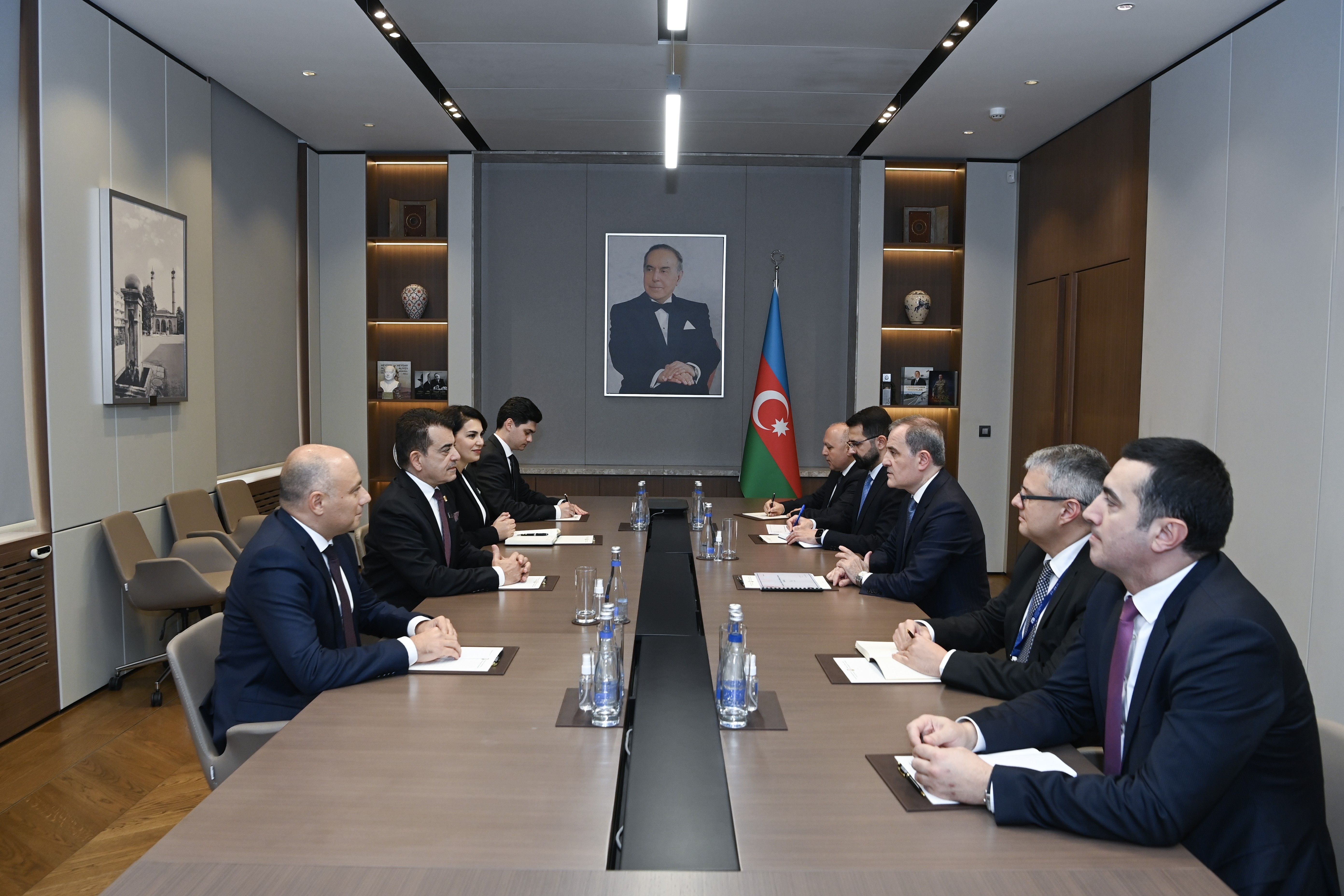 Ceyhun Bayramov ICESCO-nun baş direktoru ilə görüşüb